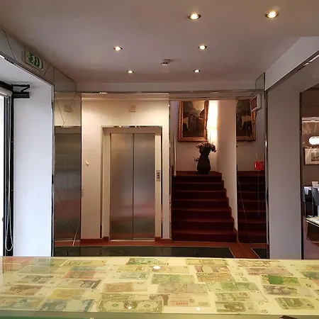 Hotel Small Royal Rc12