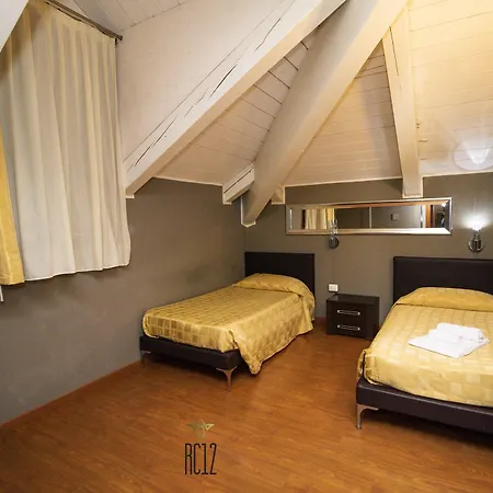 Small Royal Rc12 Отель 3*