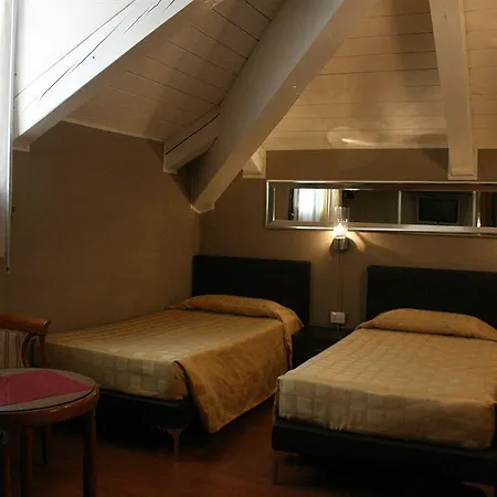 Small Royal Rc12 Hotel Padua
